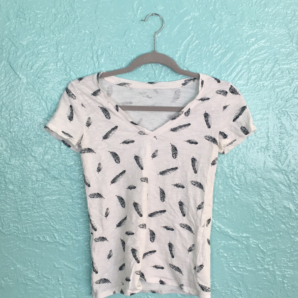 Merona Black and White Feather Print T-Shirt XS